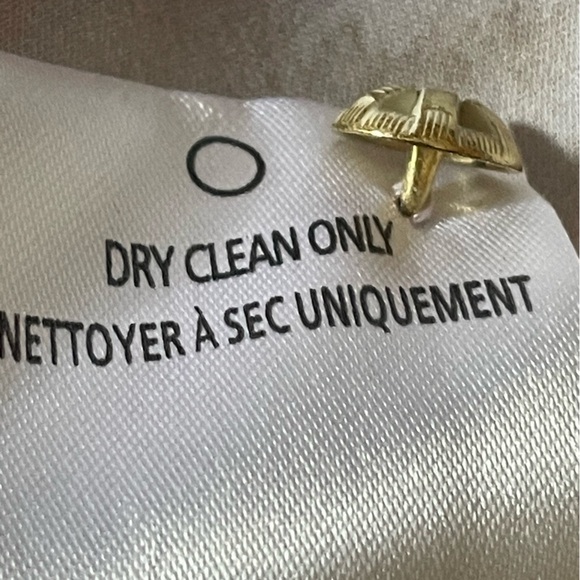 Robert Graham silk blend blouse - Picture 6 of 6